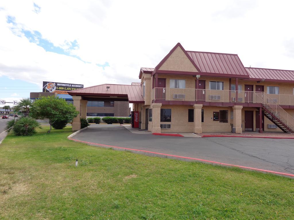Knights Inn Phoenix At N Black Canyon Hwy Ngoại thất bức ảnh